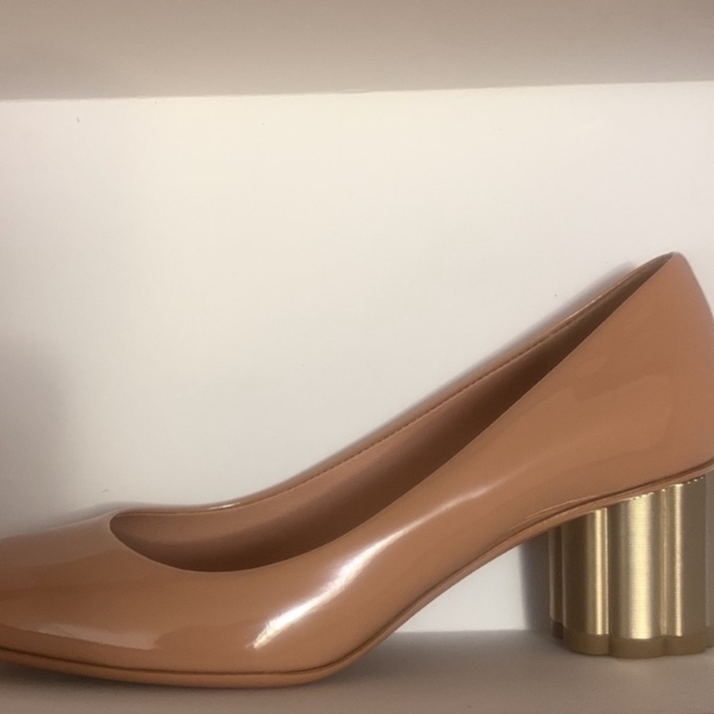 Last Chance SALVATORE FERRAGAMO Patent Leather Flower Heel Pink Size 5 - Picture 11 of 11